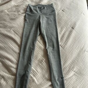 Grey Nike leggings